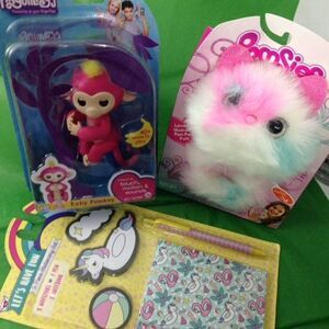 Girl Gift Toys Pomsie Pet and Lengendary Fingerling + Notes set